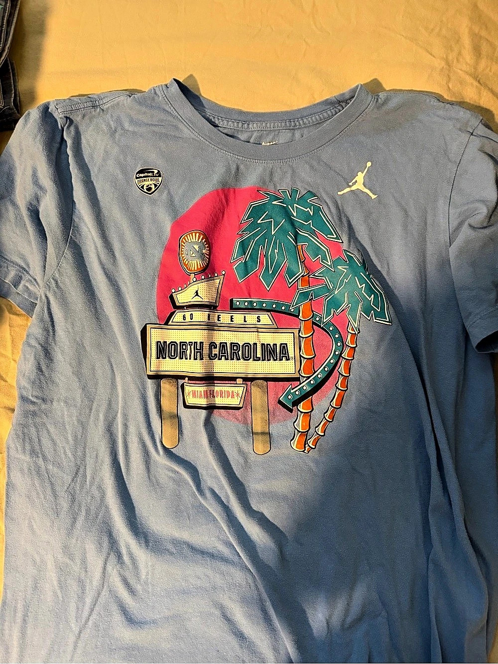 Nike Tee Graphic in Blue Size Large Like New